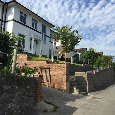 Bed and Breakfast Bryn Derwen Rhayader Esterno foto
